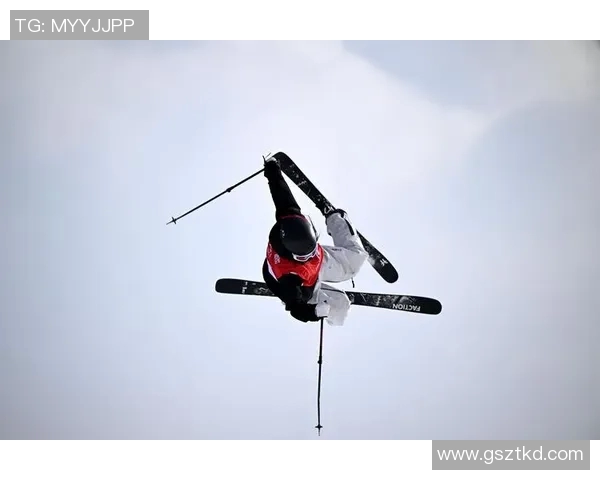 中国自由式滑雪新星训练事故,幸无大碍将重返赛场 中国自由式滑雪新星训练事故,幸无大碍将重返赛场