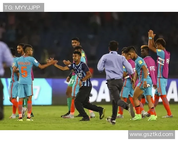 欧洲杯淘汰赛关键对决及球队战术调整