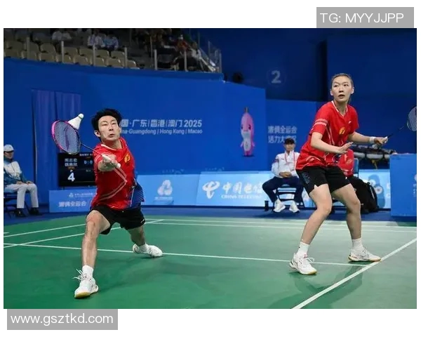 羽毛球混双比赛战术配合及技术分析